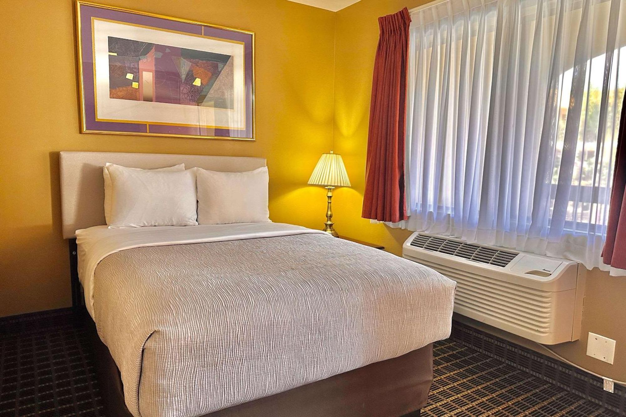 Quality Inn & Suites Westminster Seal Beach Luaran gambar